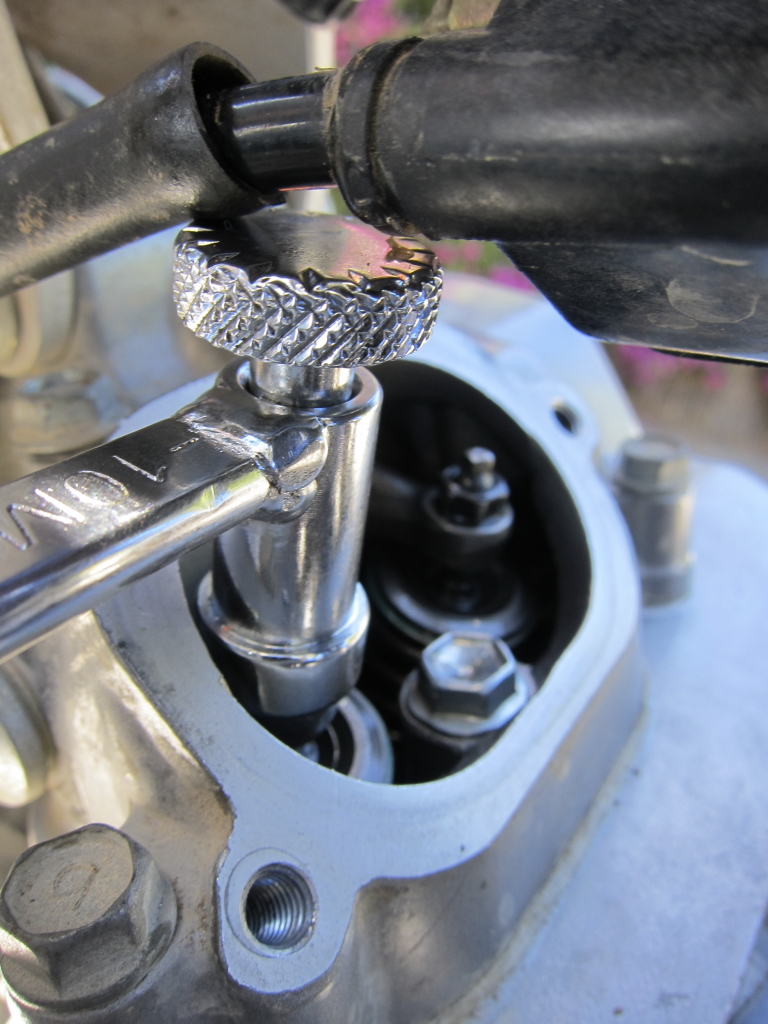 Using the Motion Pro adjuster to tighten up exhaust valves